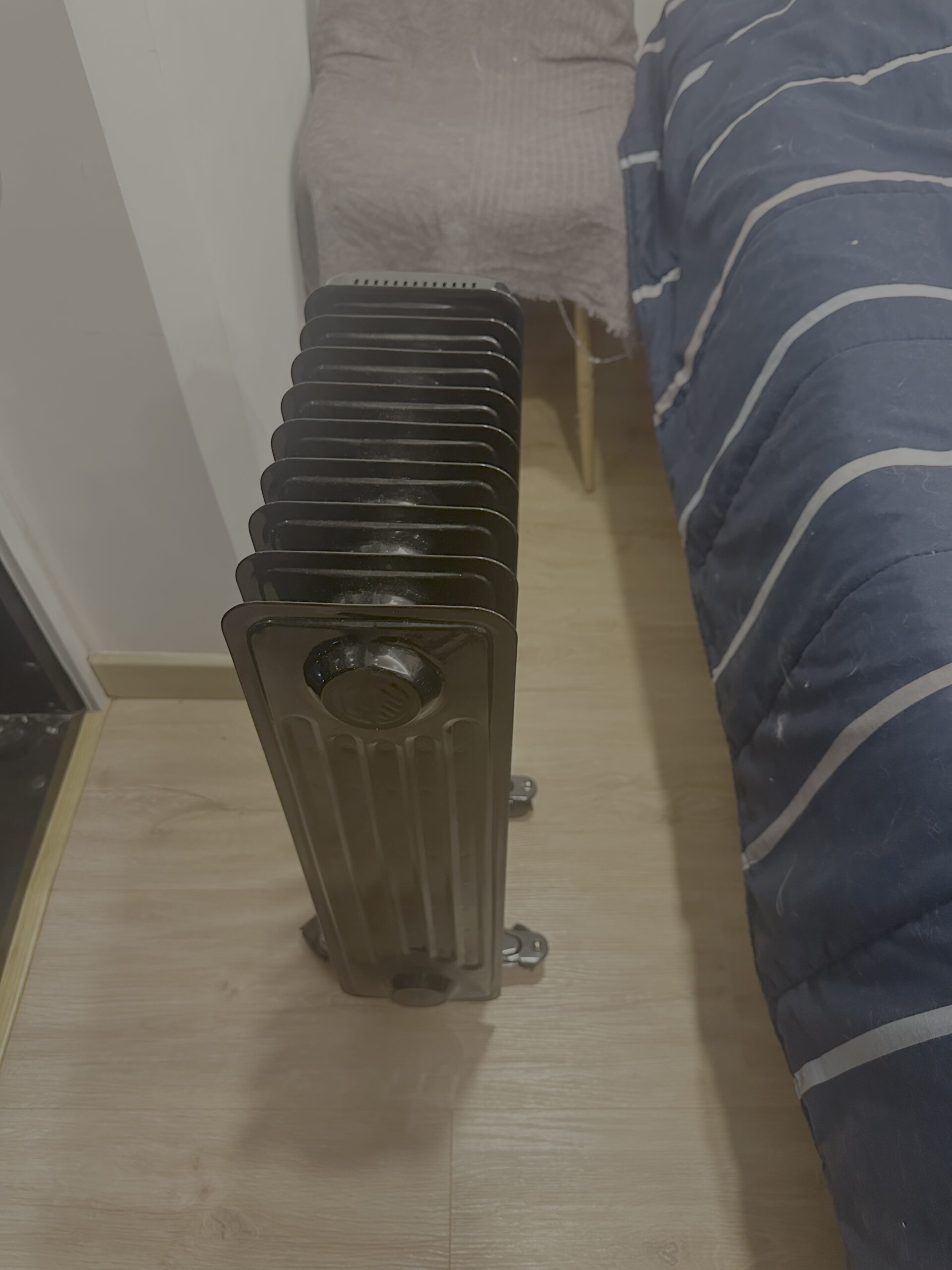 Venta de trasteo: Aspiradora, printer, ventiladora, seccadoras, acalentadora, transformadora 220v-110v, contenedores de reciclage et.c.