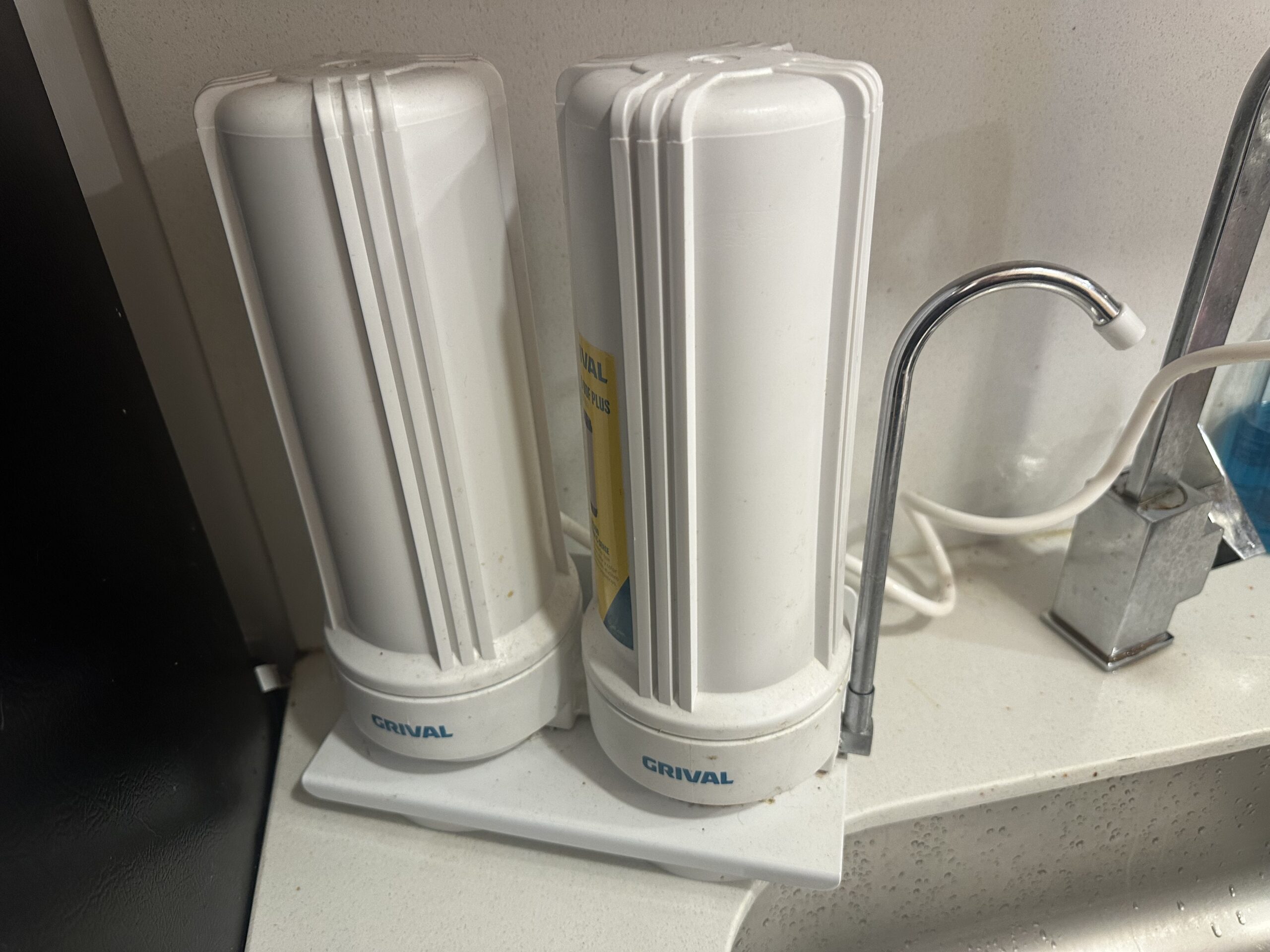 Venta de trasteo: Aspiradora, printer, ventiladora, seccadoras, acalentadora, transformadora 220v-110v, contenedores de reciclage et.c.