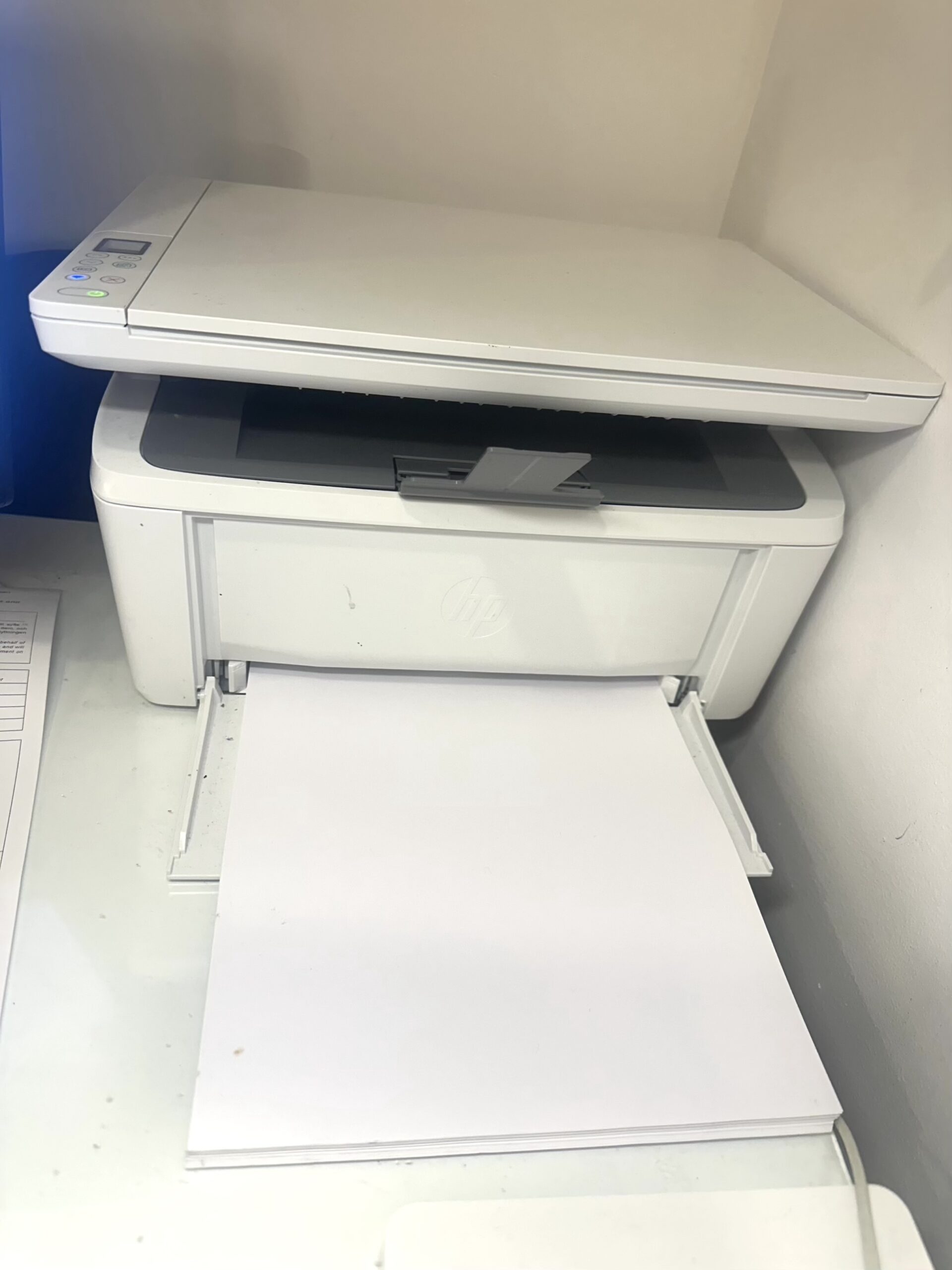 Venta de trasteo: Aspiradora, printer, ventiladora, seccadoras, acalentadora, transformadora 220v-110v, contenedores de reciclage et.c.